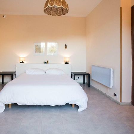 B&B Chez Max Figanieres Bagian luar foto