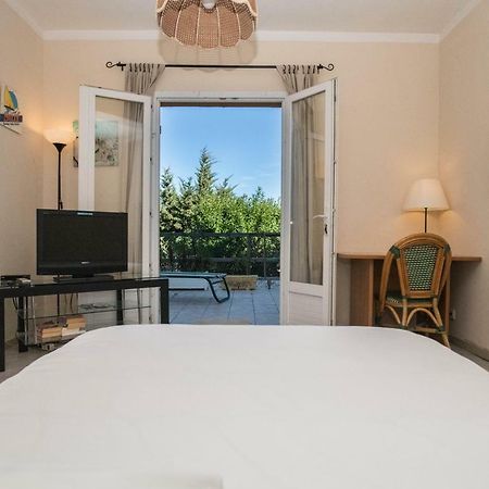 B&B Chez Max Figanieres Bagian luar foto